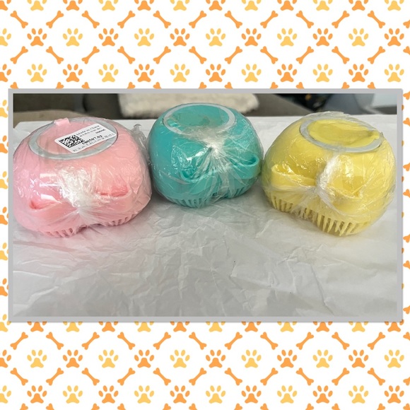 🧼 Grooming Bath Soap Dispenser & Scrubber 🧼 - Picture 2 of 4